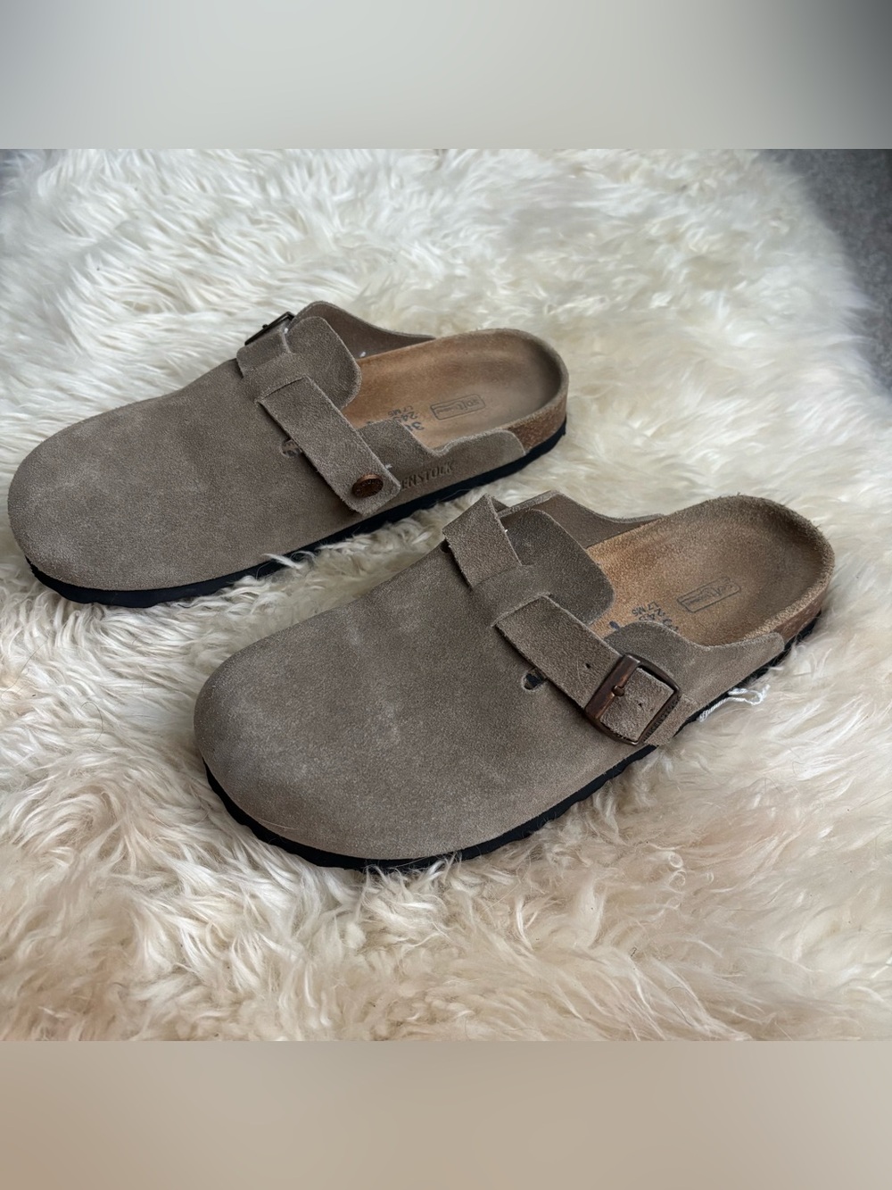 Birkenstock Boston Clog Soft Footbed in Taupe. Size EU 38 / US 7-7.5 Narrow